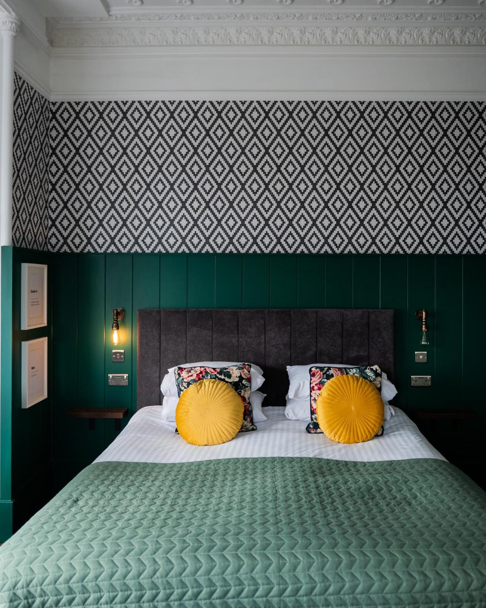 Witchwood House Hotel Оубън Екстериор снимка